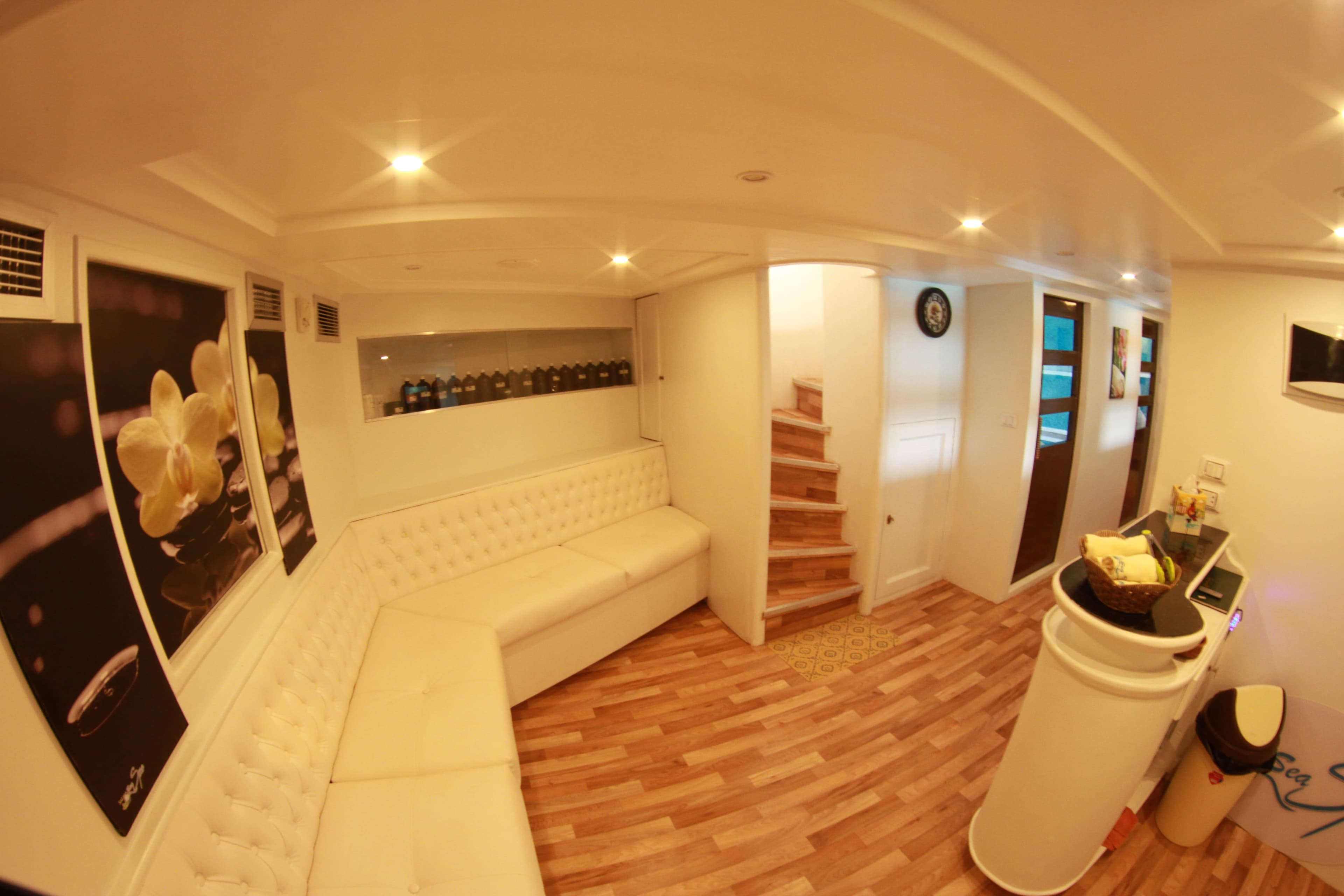 Gallery image 12